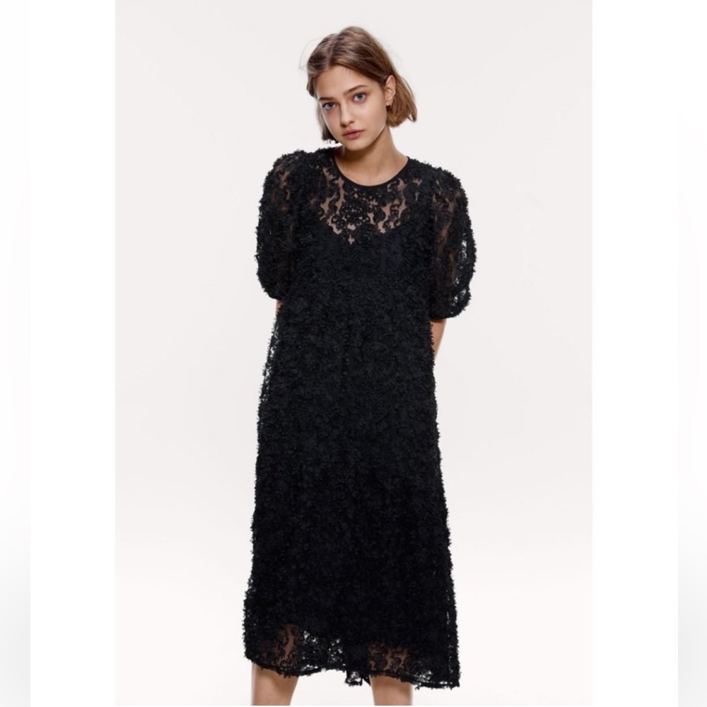 Black Floral 3D Tiered Midi Dress from Zara